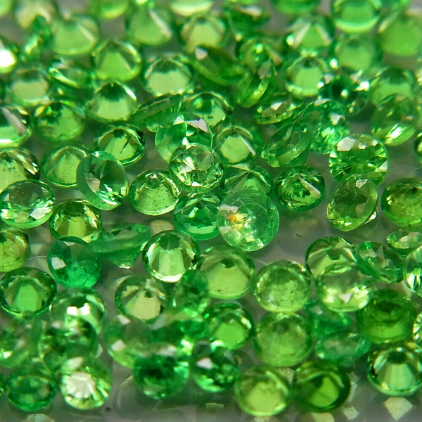 Цавориты 1.50ct 1.6-2.0 мм 50 шт