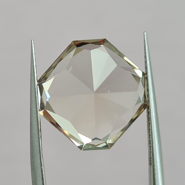 Топаз шампань 14.25ct