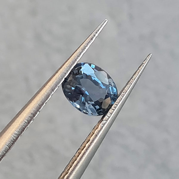 Синяя шпинель 1.02ct пара