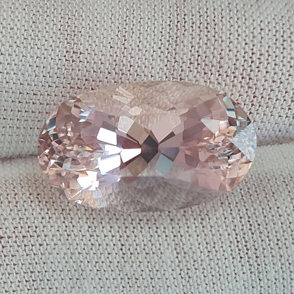 Кунцит 15.50ct