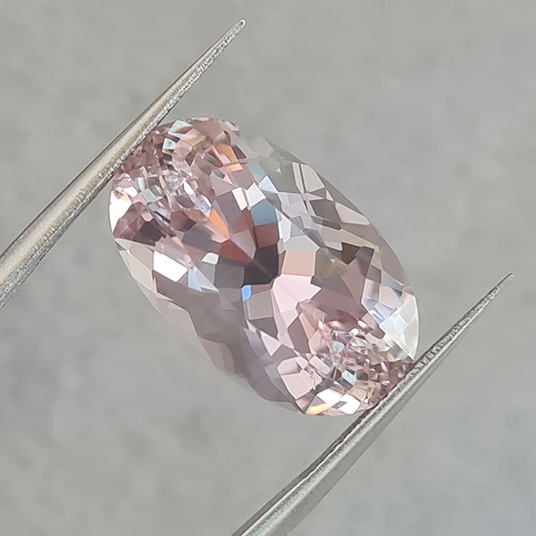 Кунцит 15.50ct
