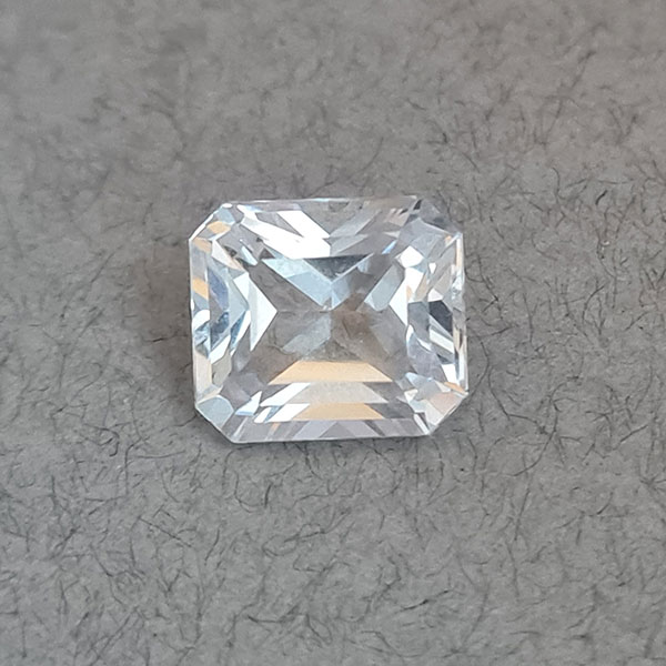 Гошенит 4.86ct
