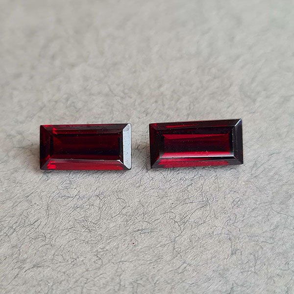 Гранаты 4.10ct пара