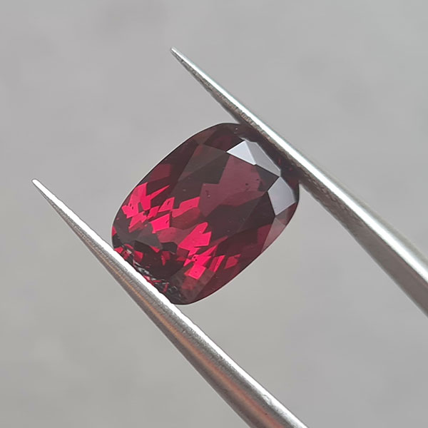 Родолит гранат 4.25ct