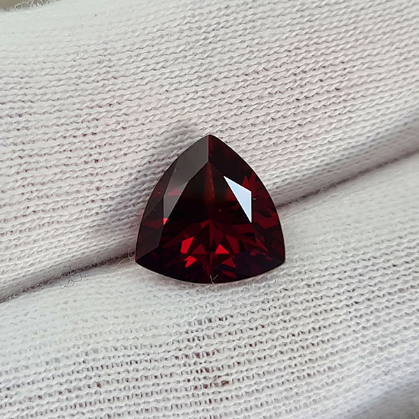 Гранат 3.46ct
