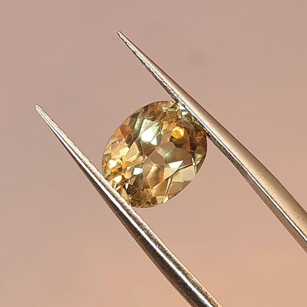 Султанит 2.68ct