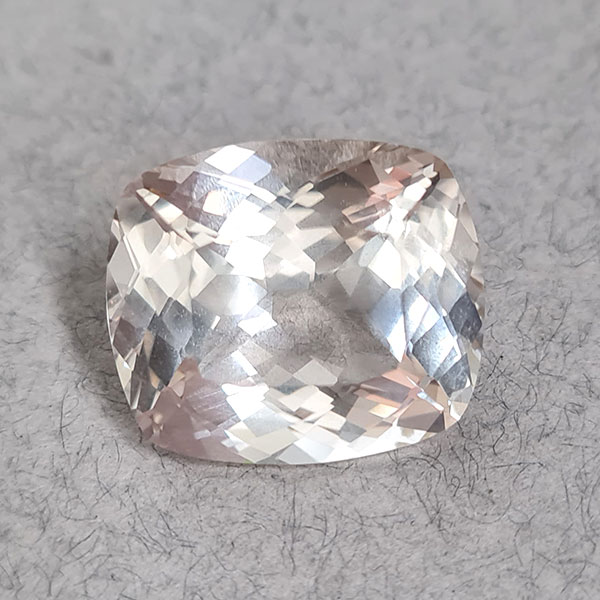 Топаз шампань 23.50ct
